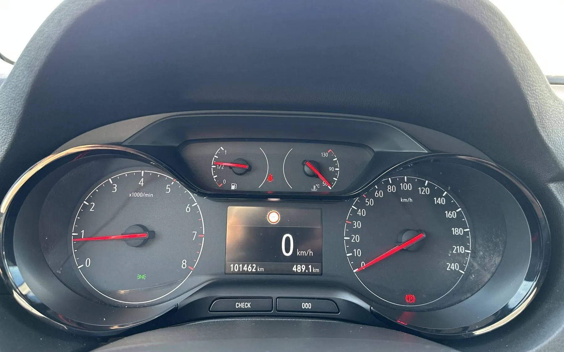 Notranja slika - Opel Grandland X - 1.5 CDTI Selection Start Stop - 15