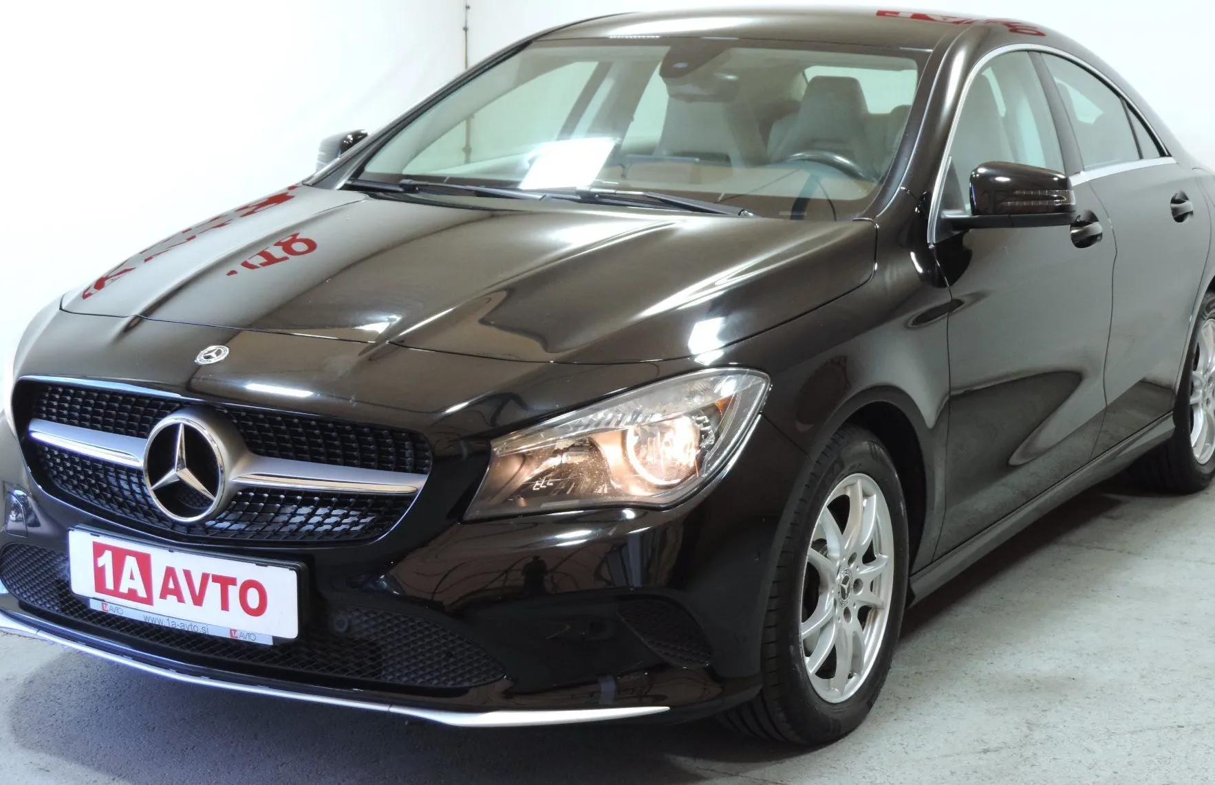Zunanja slika - Mercedes-Benz CLA-Razred - 180 - 1