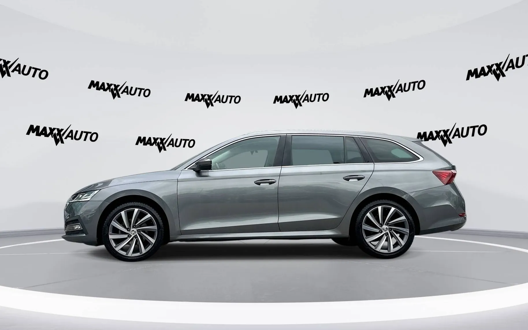 Notranja slika - Škoda Octavia - Combi 2.0 TDI Style DSG - 7