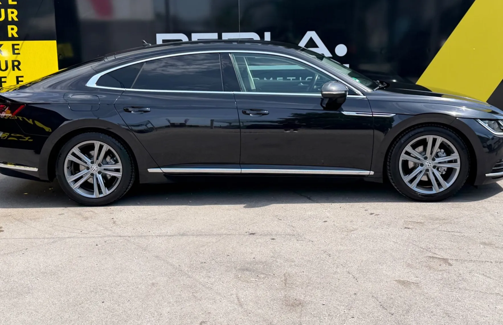 Zunanja slika - VW Arteon - 2.0 TDI ELEGANCE DSG-HIGH LED-ALU 18-ACC-NAVI - 4