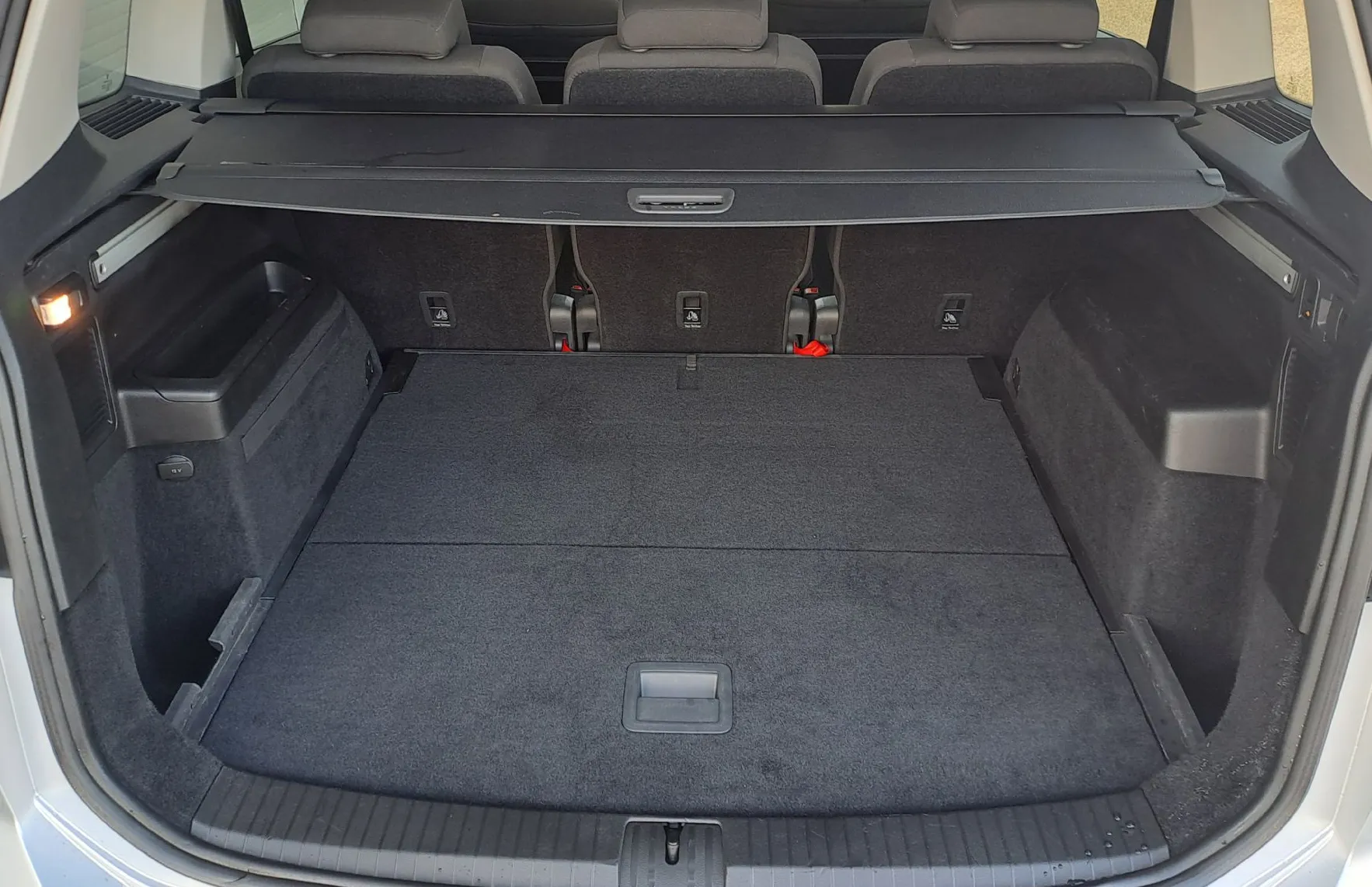 Zunanja slika - Volkswagen Touran - 2.0 TDI BMT Family DSG - 9
