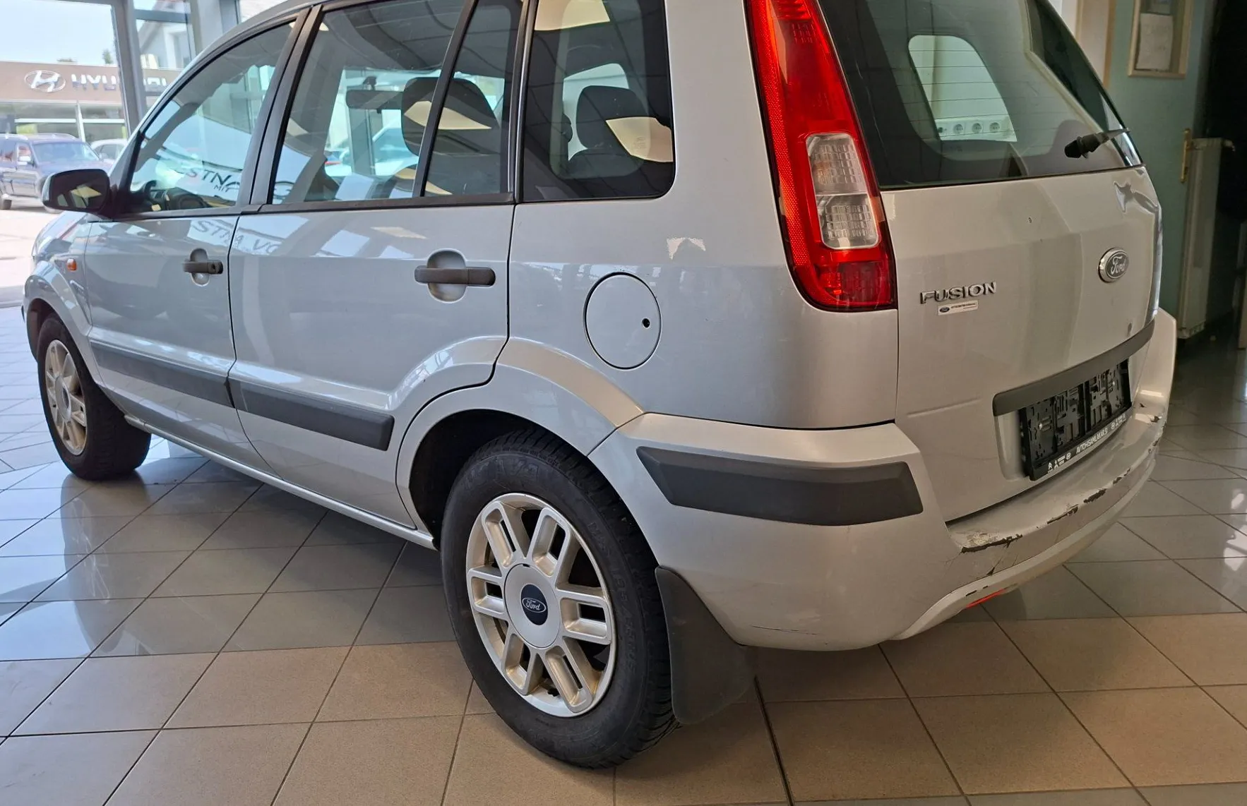Zunanja slika - Ford Fusion - Elegance 1.6 16V-HITRI KREDIT-LEANPAY- - 3