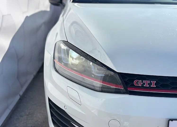 Zunanja slika - Volkswagen Golf - 2.0 GTI DSG - XENON - PDC - GRETJE - DYNAUDIO - 6