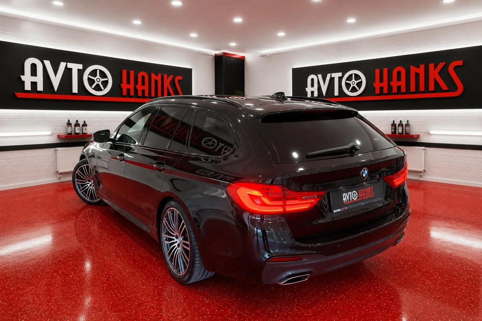 Notranja slika - BMW serija 5 Touring: - 520d xDrive.Avt.M-OPTIC.MAX OPREMA.PANO.VIRTUAL - 11