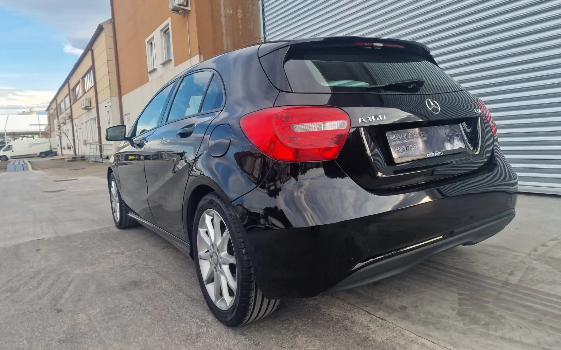 Notranja slika - Mercedes-Benz A-Razred - A 180 CDI 1.LASTNIK KOT NOV SERVISIRAN NA MERC... - 8