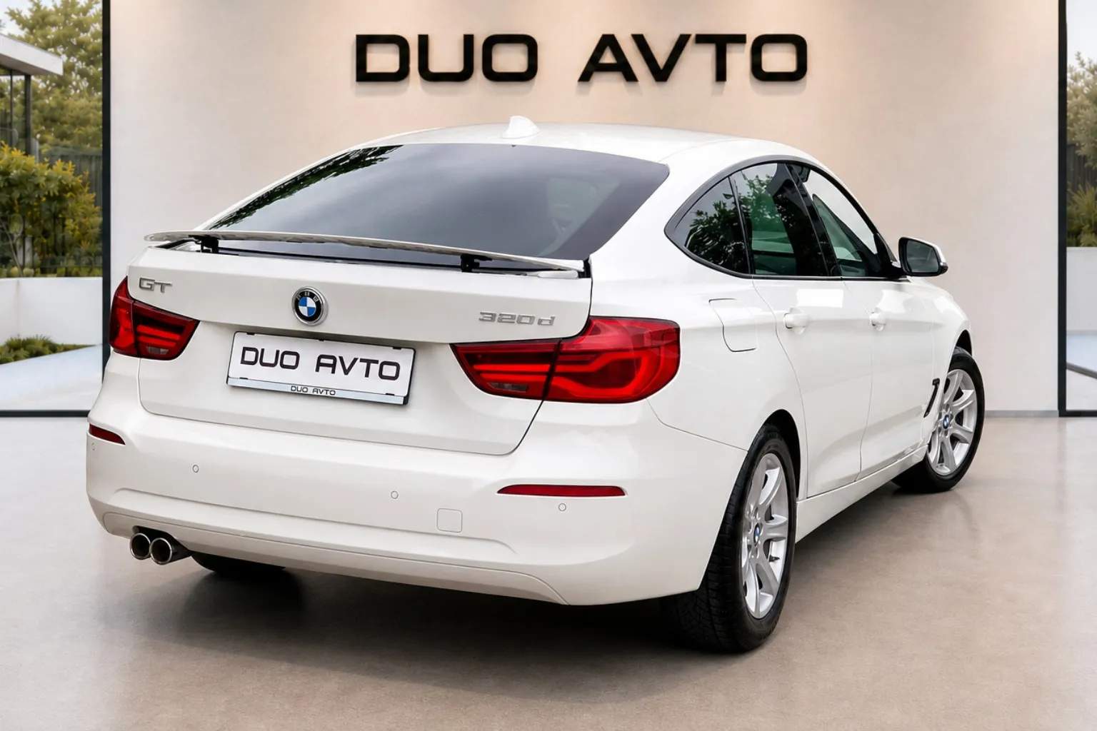 Notranja slika - BMW serija 3 Gran Turismo: - 320D-190KM-AVT.-NAVI-LED-FACELIFT-2XPDC-NA OBROKE. - 11