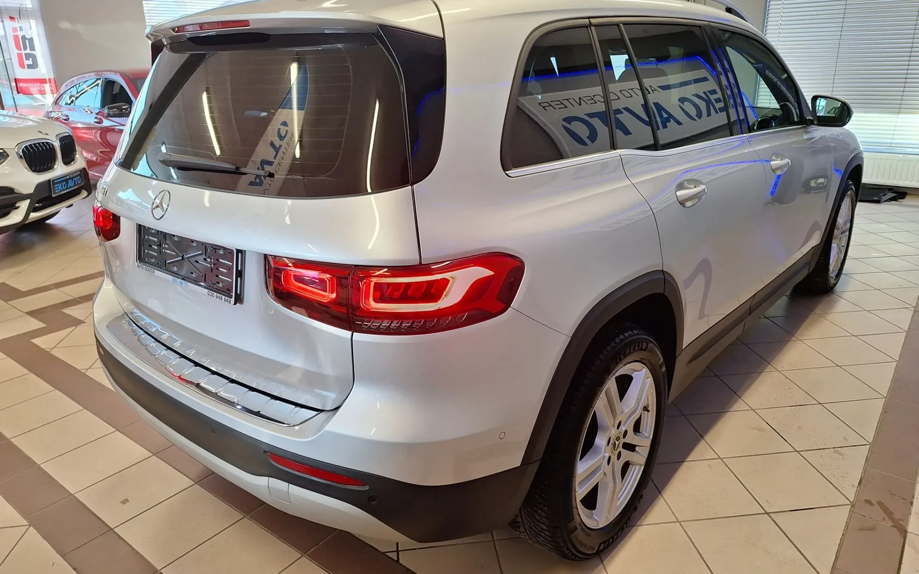 Zunanja slika - Mercedes-Benz GLB-Razred - GLB 2.0D-KAMERA-VELIKA NAVI-PDC-USNJE-KOT N - 4