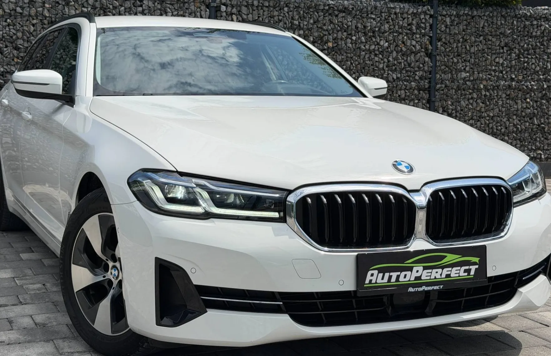 Zunanja slika - BMW Serija 5 - Touring: 520d Touring Avt. | KLJUKA | KAM | VIRTUAL | AM - 1