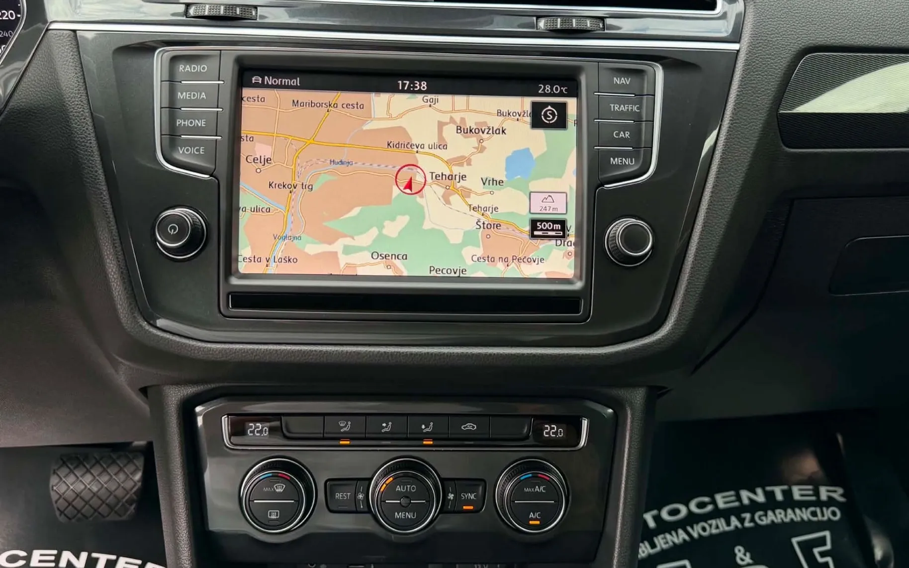 Notranja slika - Volkswagen Tiguan - 2.0 TDI-4X4-DSG-H LINE-VIRTUAL-LIZING ZA TUJCE- - 10