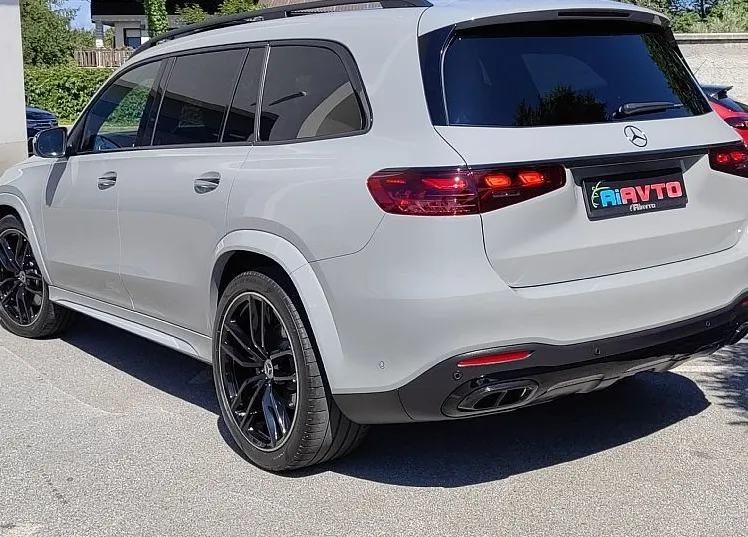 Zunanja slika - Mercedes-Benz GLS-Razred - 450d-4M-AMG-LINE-ZRAČNO-SOFT-CL-PANO-360-KAM-HLA-S - 4
