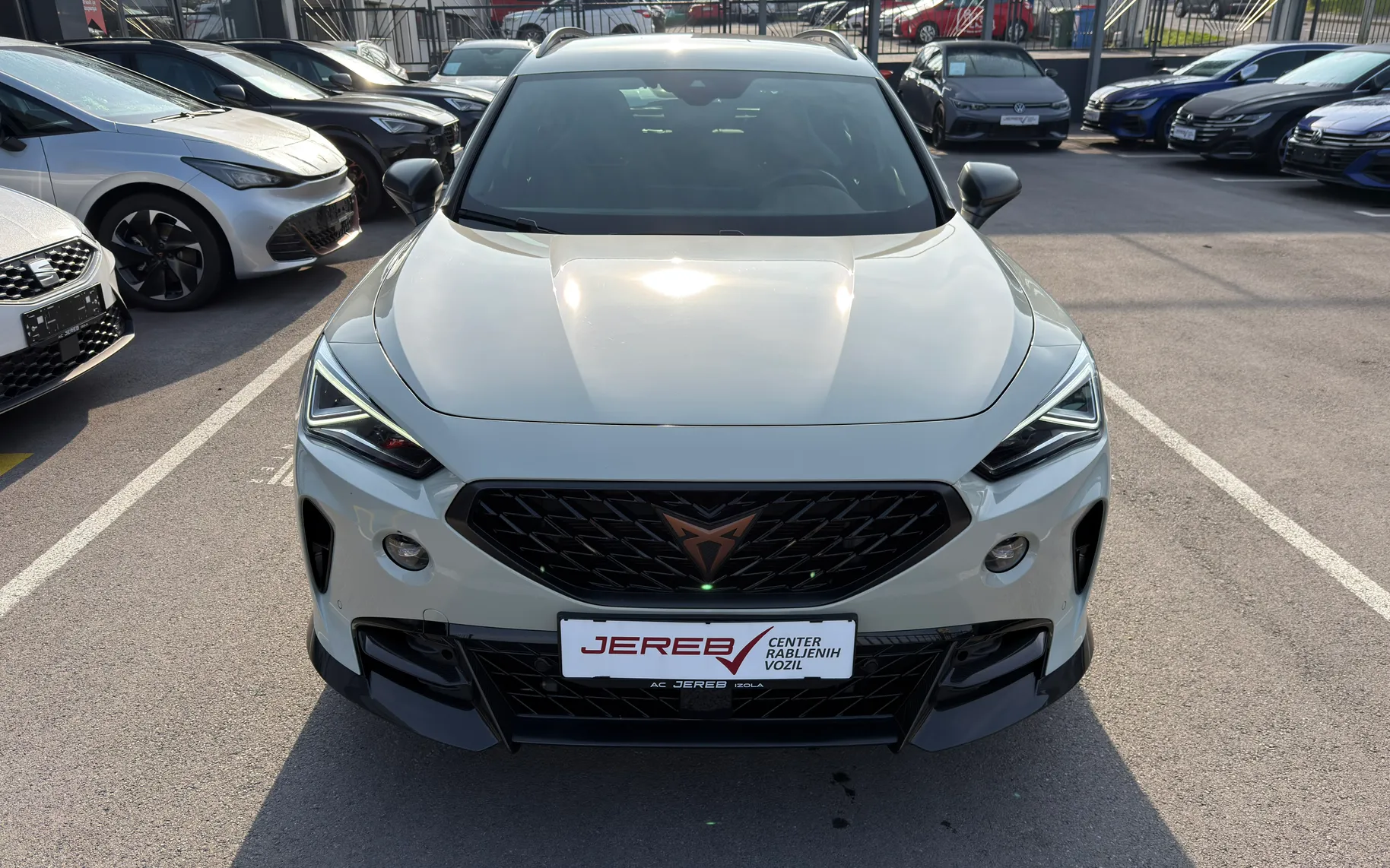 Zunanja slika - Cupra Formentor - 2.5 TSI 287KW DSG VZ5 4DRIVE Tayga Grey EDITION - 4