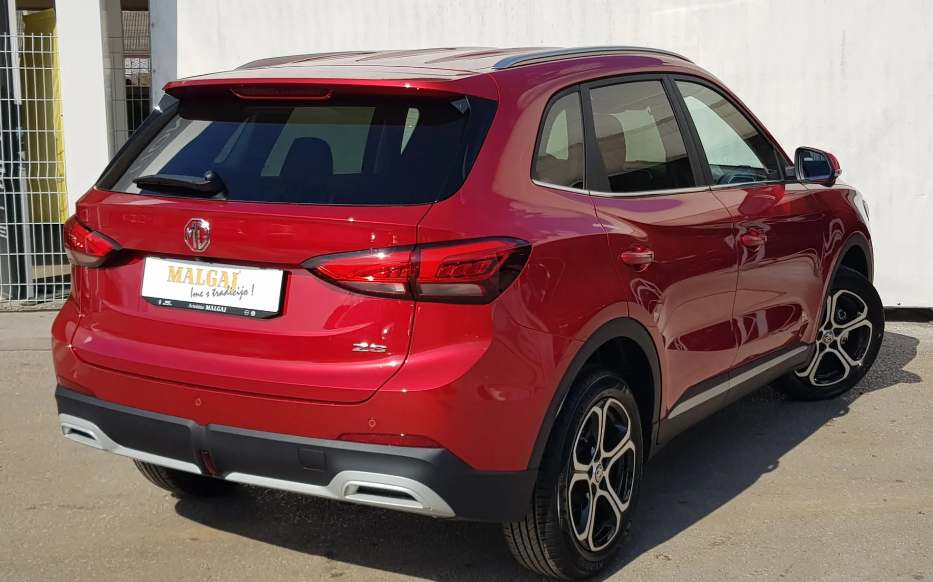 Zunanja slika - MG MG ZS - 1.5L Comfort+kamera 360+ ZIMSKE PNEVMATIKE - 6