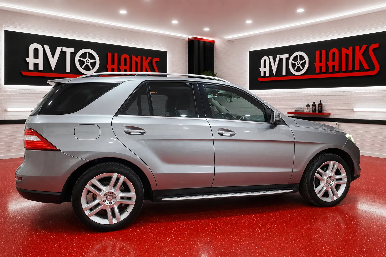 Notranja slika - Mercedes-Benz ML-Razred - ML 350 BlueTEC 4MATIC-SPORT.1.LASNIK.DO 7 LET... - 7