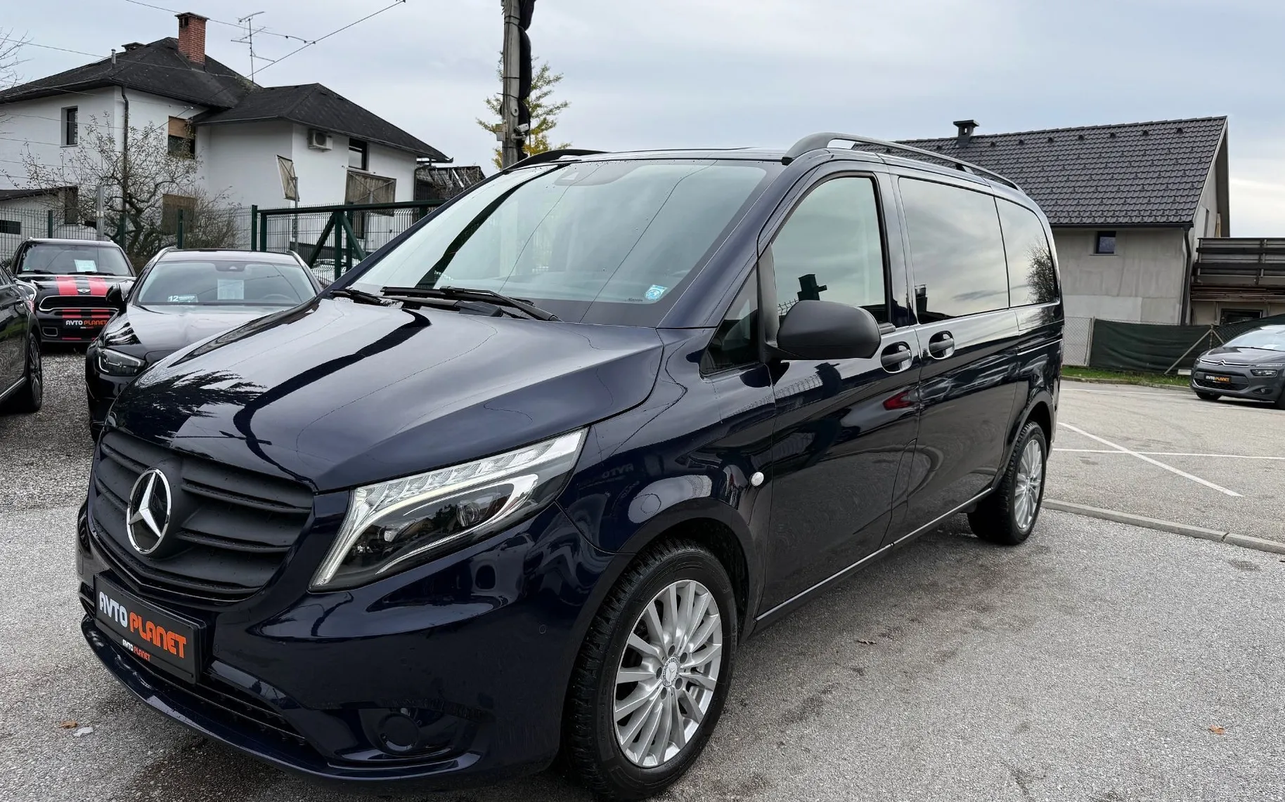 Zunanja slika - Mercedes-Benz Vito - Compact Mixto 114 CDI AUT. FULL LED NAVI 5 SED. - 1