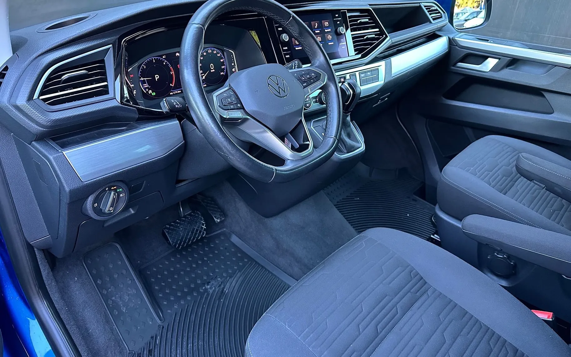 Zunanja slika - VW Multivan - 6.1 2.0TDI 150KS DSG-KAMERA-LED-VIRTUAL-NAVI-7SED - 7