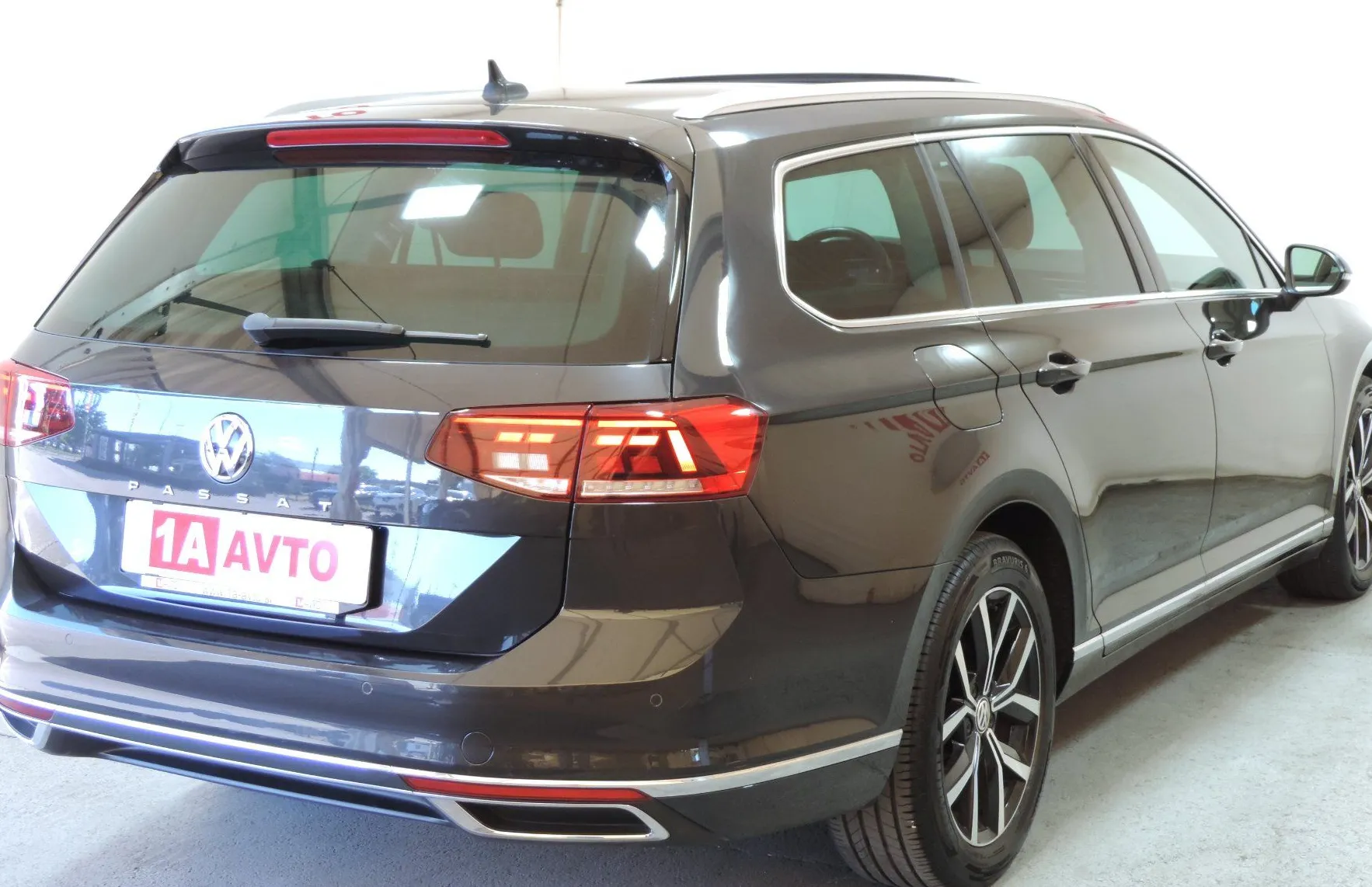 Zunanja slika - VW Passat - Variant 2.0 TDI BMT SCR Elegance PANORAMA-ACC-VIRTUAL… - 5