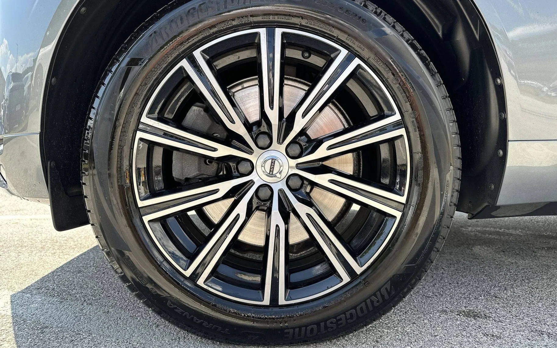 Notranja slika - Volvo XC60 - B4D AWD Inscription Avt. - 9