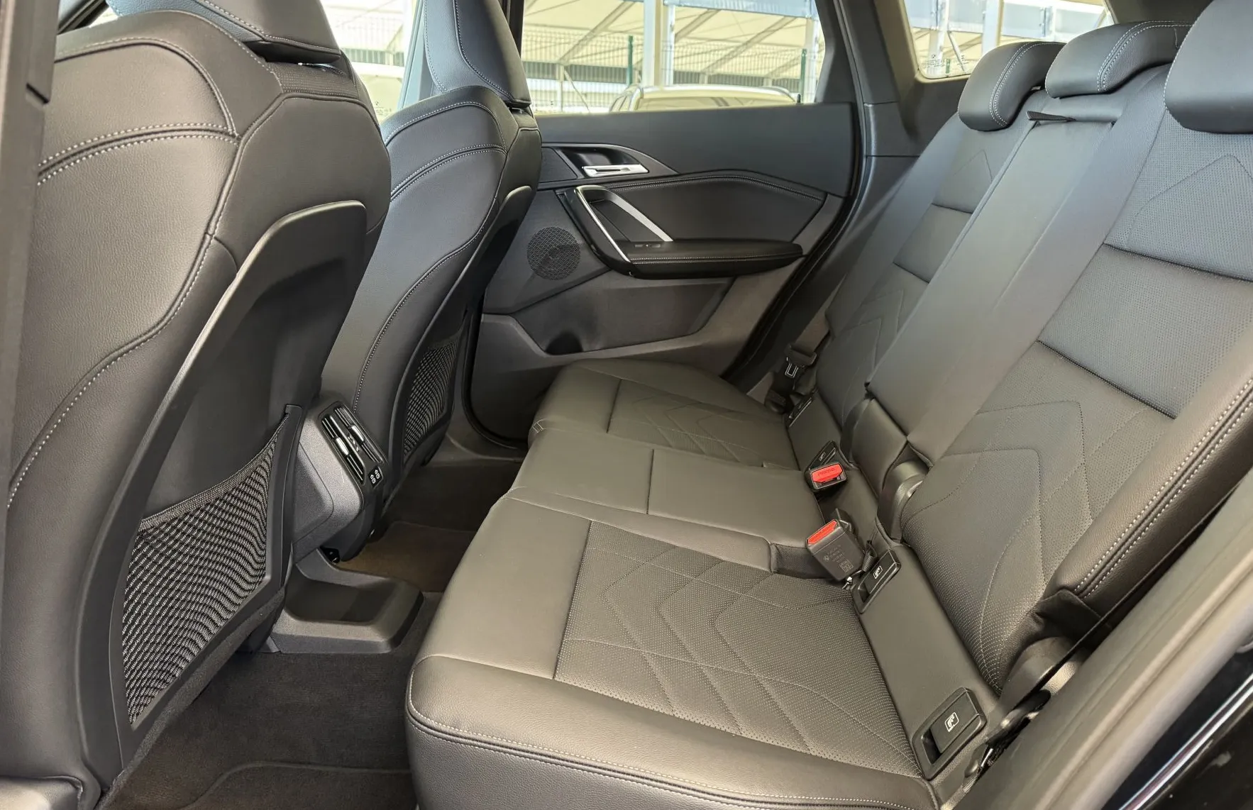Zunanja slika - BMW X1 - serija : M Sport sDrive18i - KAMERA - USNJE - VIRTUAL - 11