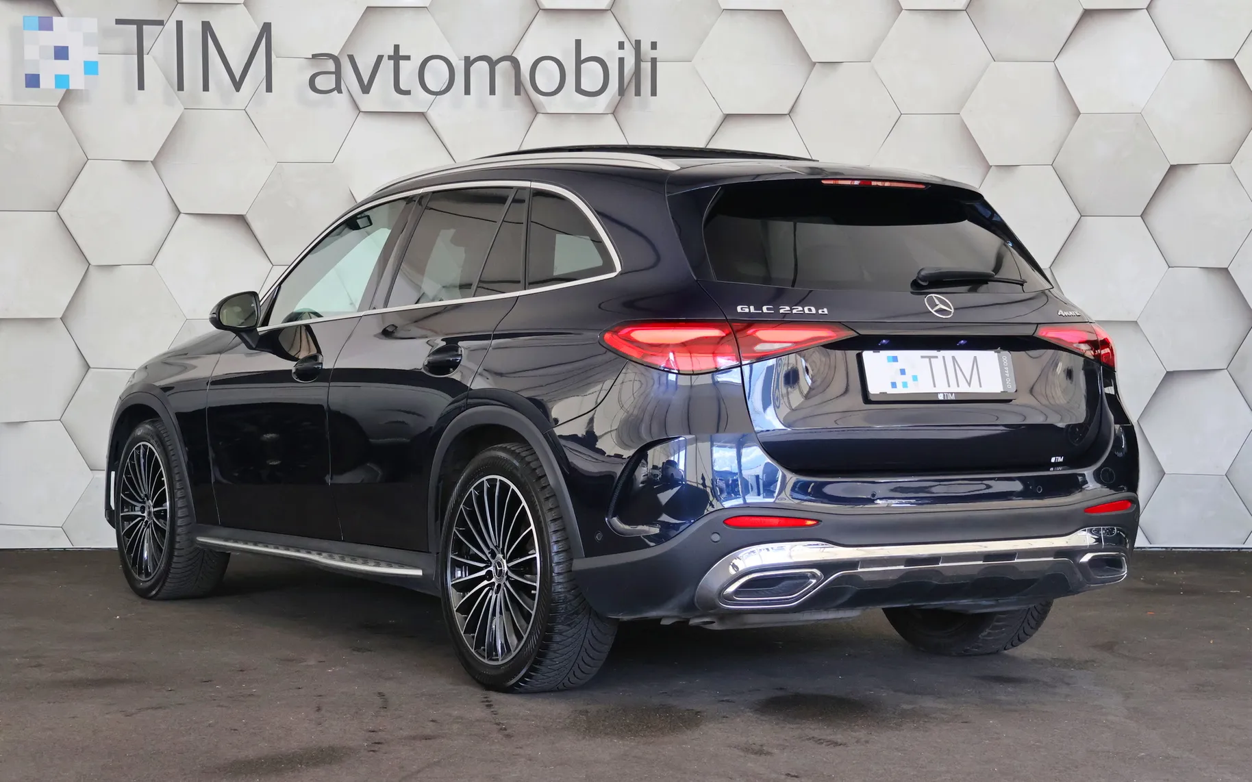 Zunanja slika - Mercedes-Benz GLC 220 - d 4-Matic 9G-Tronic AMG Line - 4