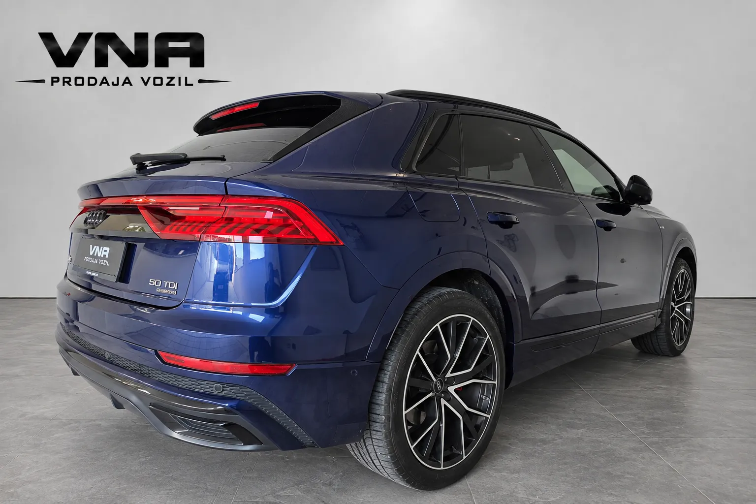 Zunanja slika - Audi Q8 - quattro 50 TDI |S-LINE|MATRIX|PANO|ZRAK|KLJUKA|TOP - 6