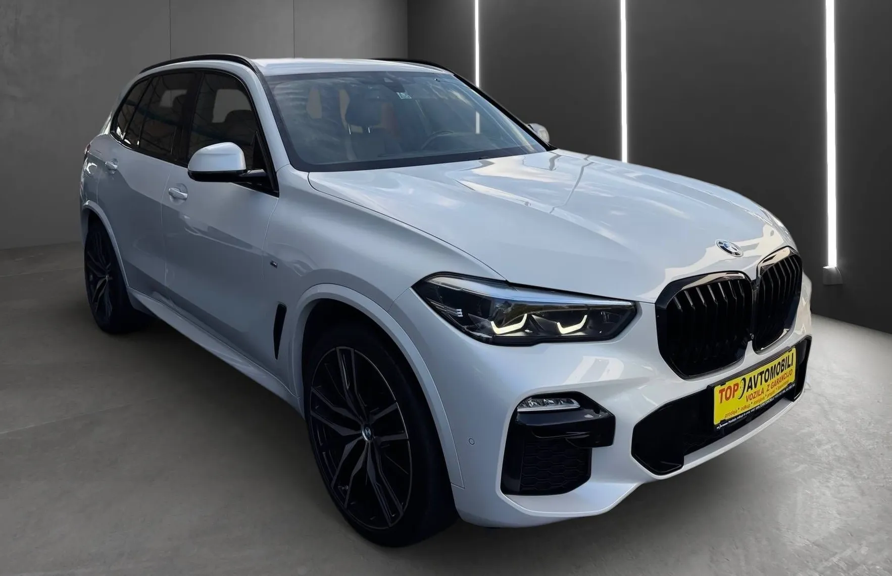 Zunanja slika - BMW X5 - serija : xDrive30d M SPORT PAKET KAMERA 360 RADAR - 7