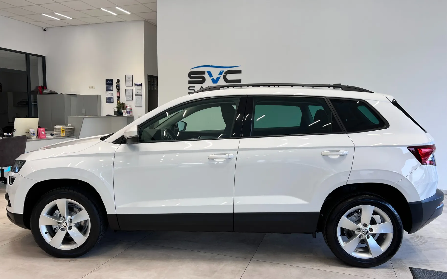 Zunanja slika - Škoda Karoq - 2.0 TDI-DSG-FRONT-ASSIST-ACC-KAM-KEYLESS-NAVI-PDC. - 3