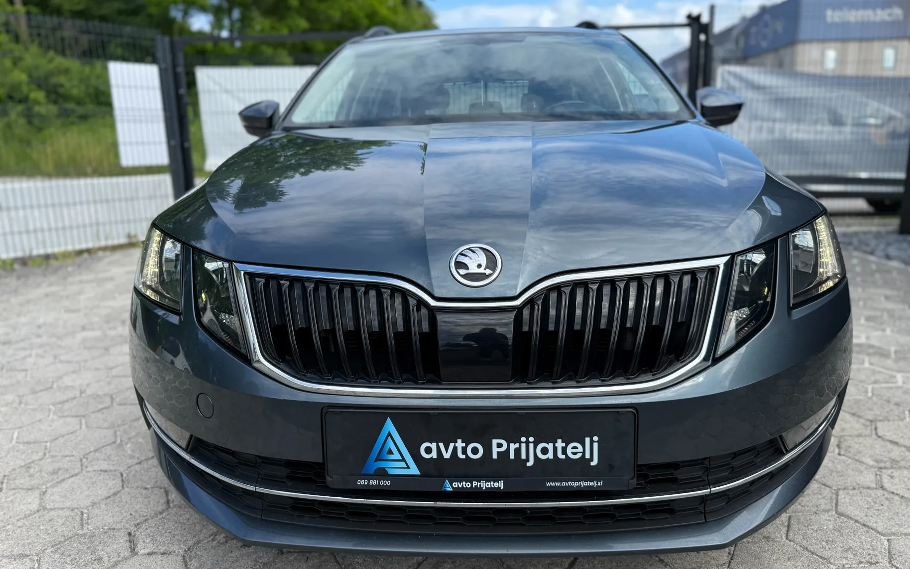 Zunanja slika - Škoda Octavia - 2.0 TDI 110KW Avt - 8