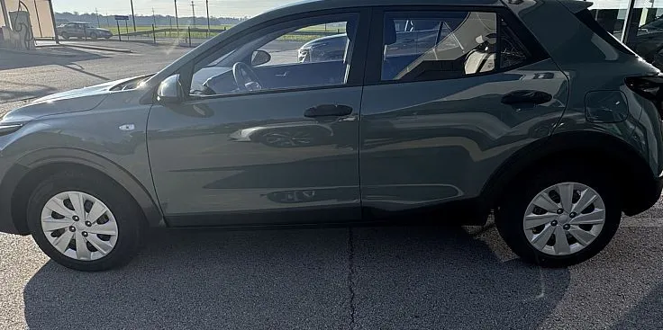 Zunanja slika - KIA Stonic - 1.0 T -LX SMART M T - 6
