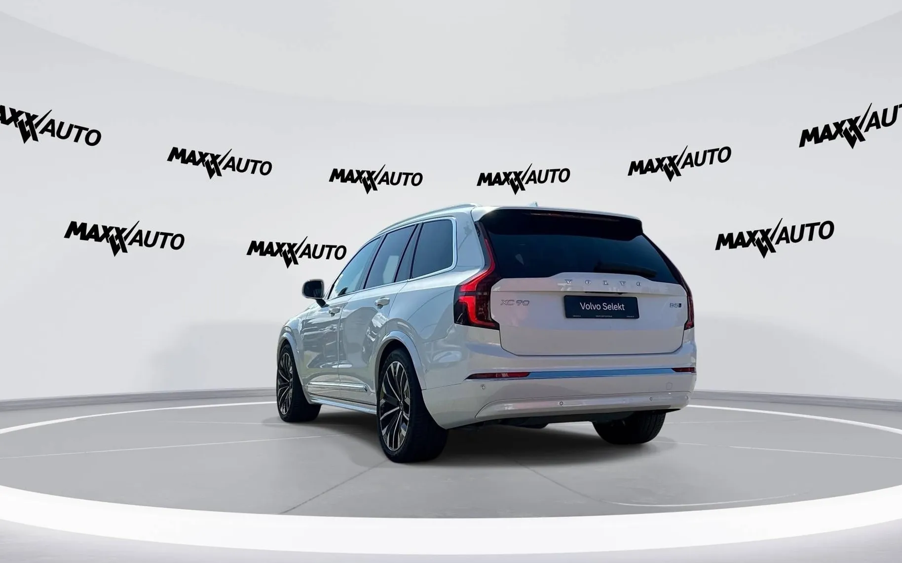 Notranja slika - Volvo XC90 - B5 AWD Plus Bright Avt. 7 sedežev - 7