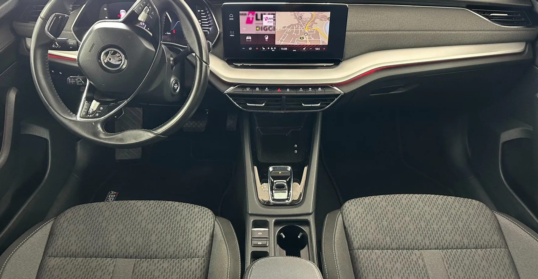 Zunanja slika - Škoda Octavia - Combi 2.0 TDI Style DSG.NEMŠKI.LED.NAVI.GRE.SEDEŽE - 11