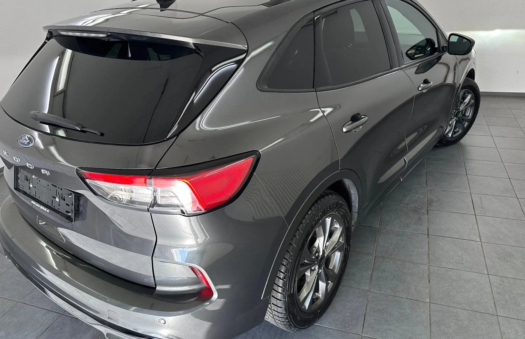 Zunanja slika - Ford Kuga - 1.5 EcoBlue ST-Line.KAMERA.NAVI.Športno podvozje - 15