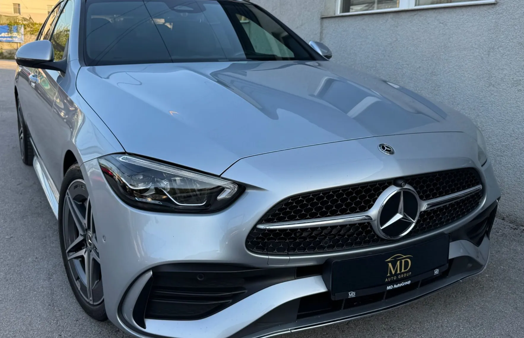 Zunanja slika - Mercedes-Benz C-Razred - C 300 d AMG Line Avt.-PANO-360KAMERA-RADAR-FULLED - 1