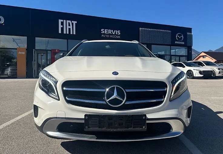 Zunanja slika - Mercedes-Benz GLA-Razred - GLA 200 CDI 4MATIC AMG Line Avt. - 2