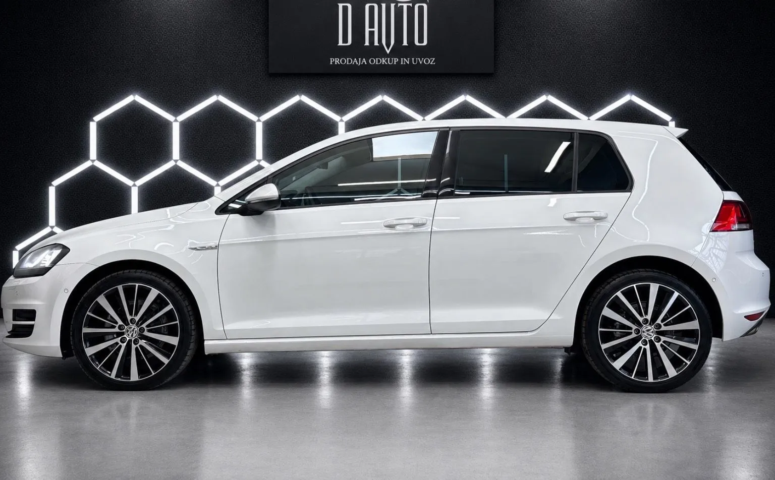 Zunanja slika - VW Golf - 4MOTION 2.0 TDI CUP+ LED+NAVI+KLJUKA+PDC - 4