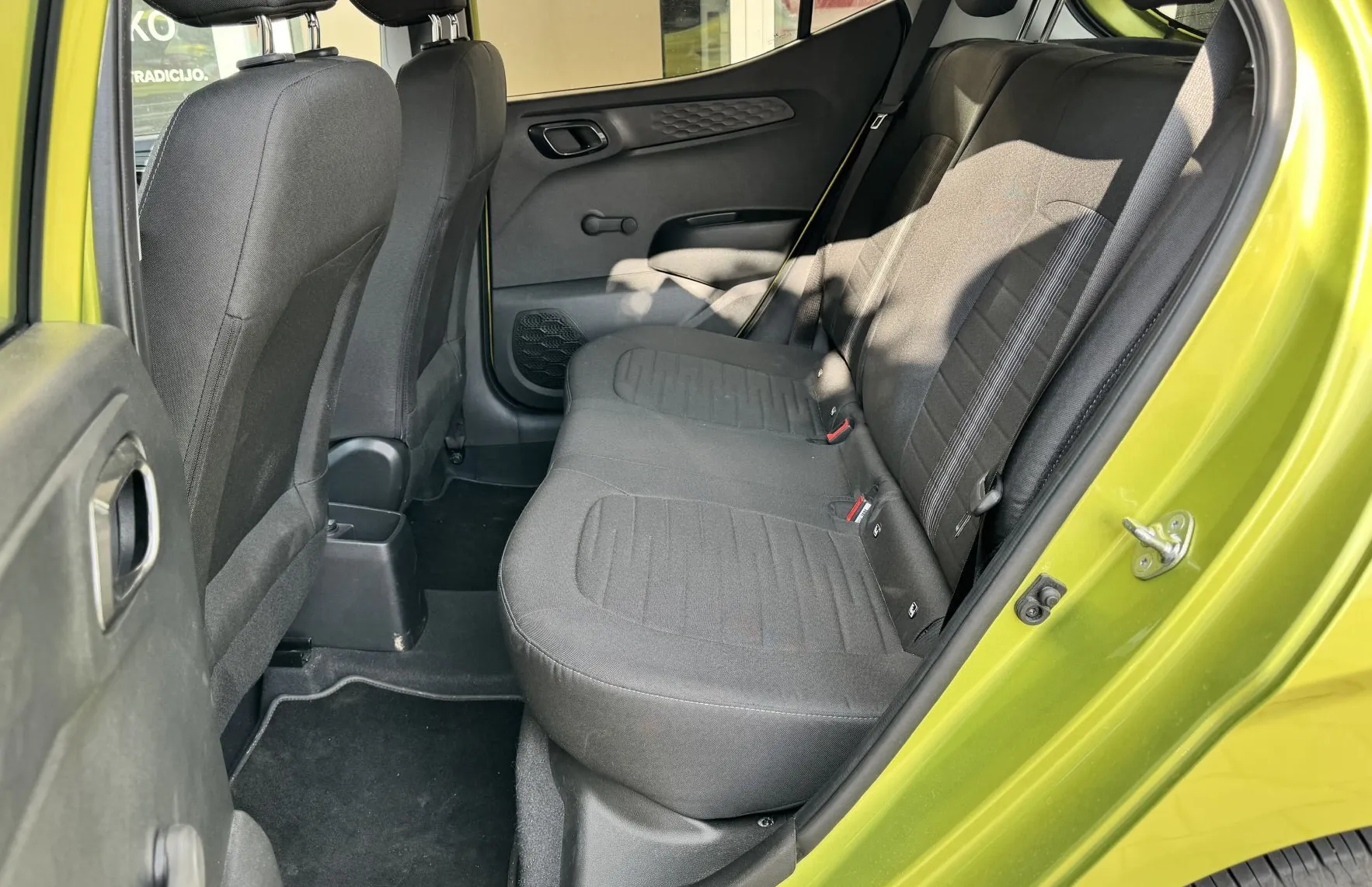 Zunanja slika - Hyundai i10 - 1.0 SLUŽBENO VOZILO - 5