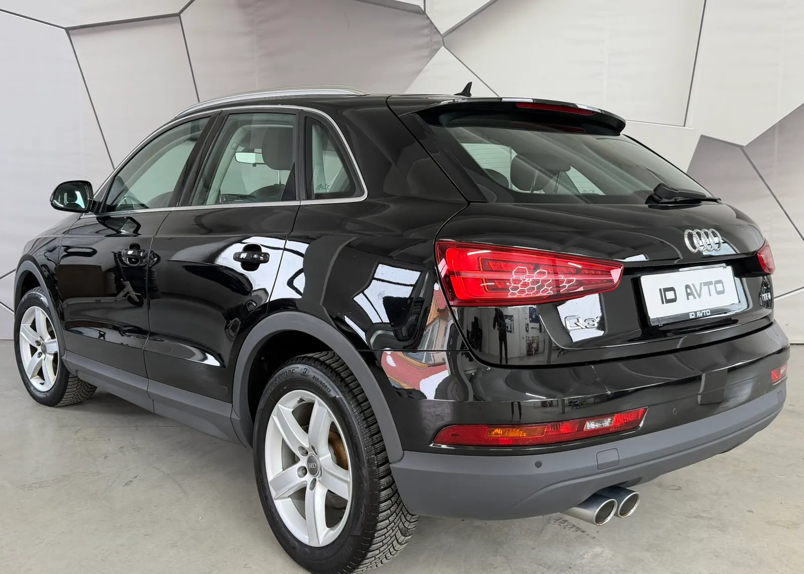 Zunanja slika - Audi Q3 - 2,0 TDI Style - 3