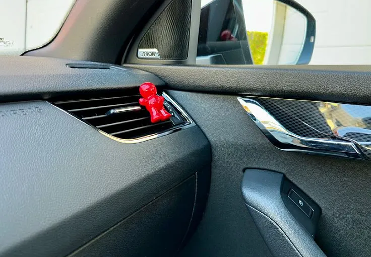 Zunanja slika - Škoda Octavia - 2.0 TDI RS DSG+ALU18+LED+PANO+NAVI+ACC+VEL.SERVIS - 10