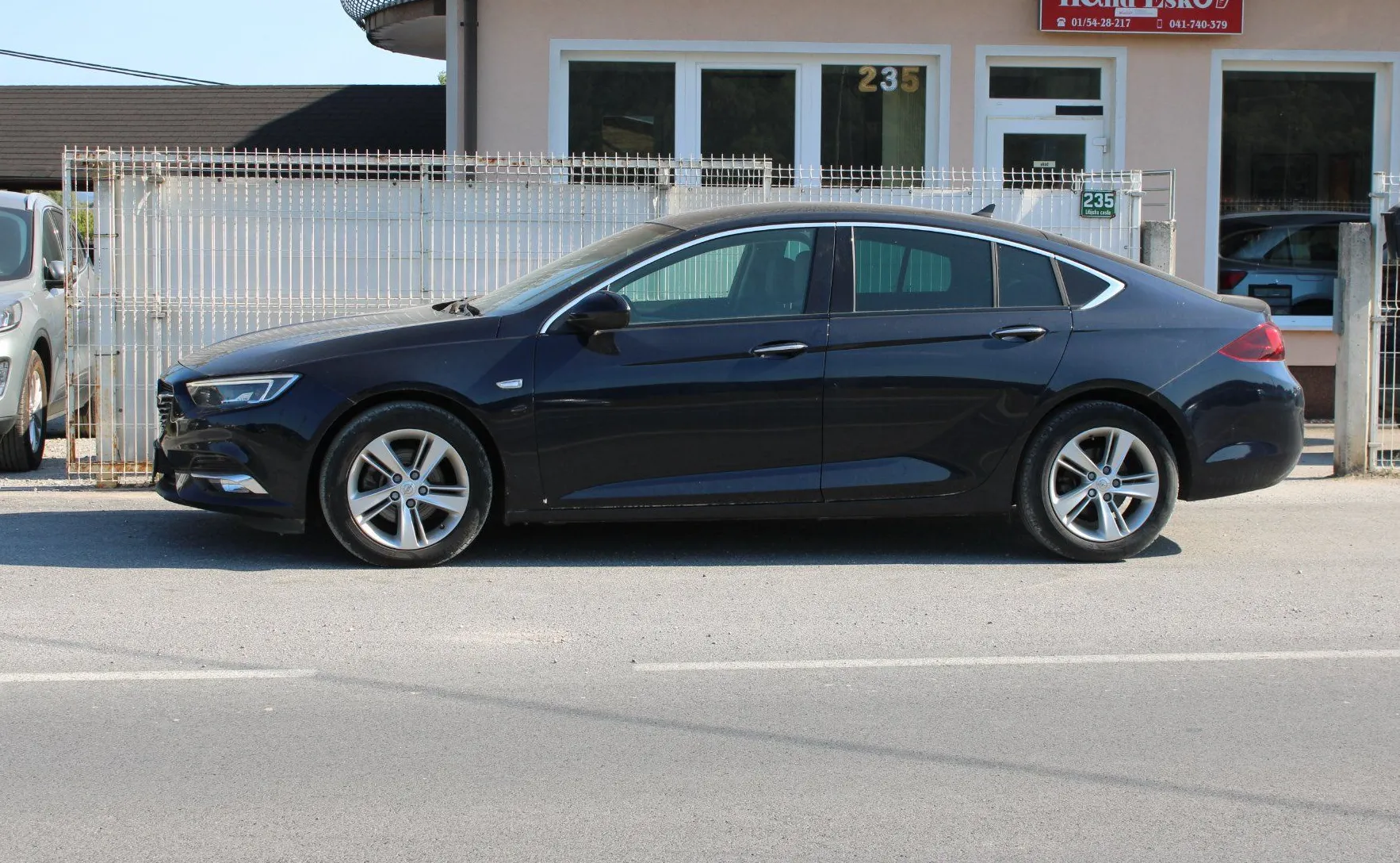 Zunanja slika - Opel Insignia - Grand Sport 1.6 CDTi Innovation-USNJE-KAMERA-LED - 11