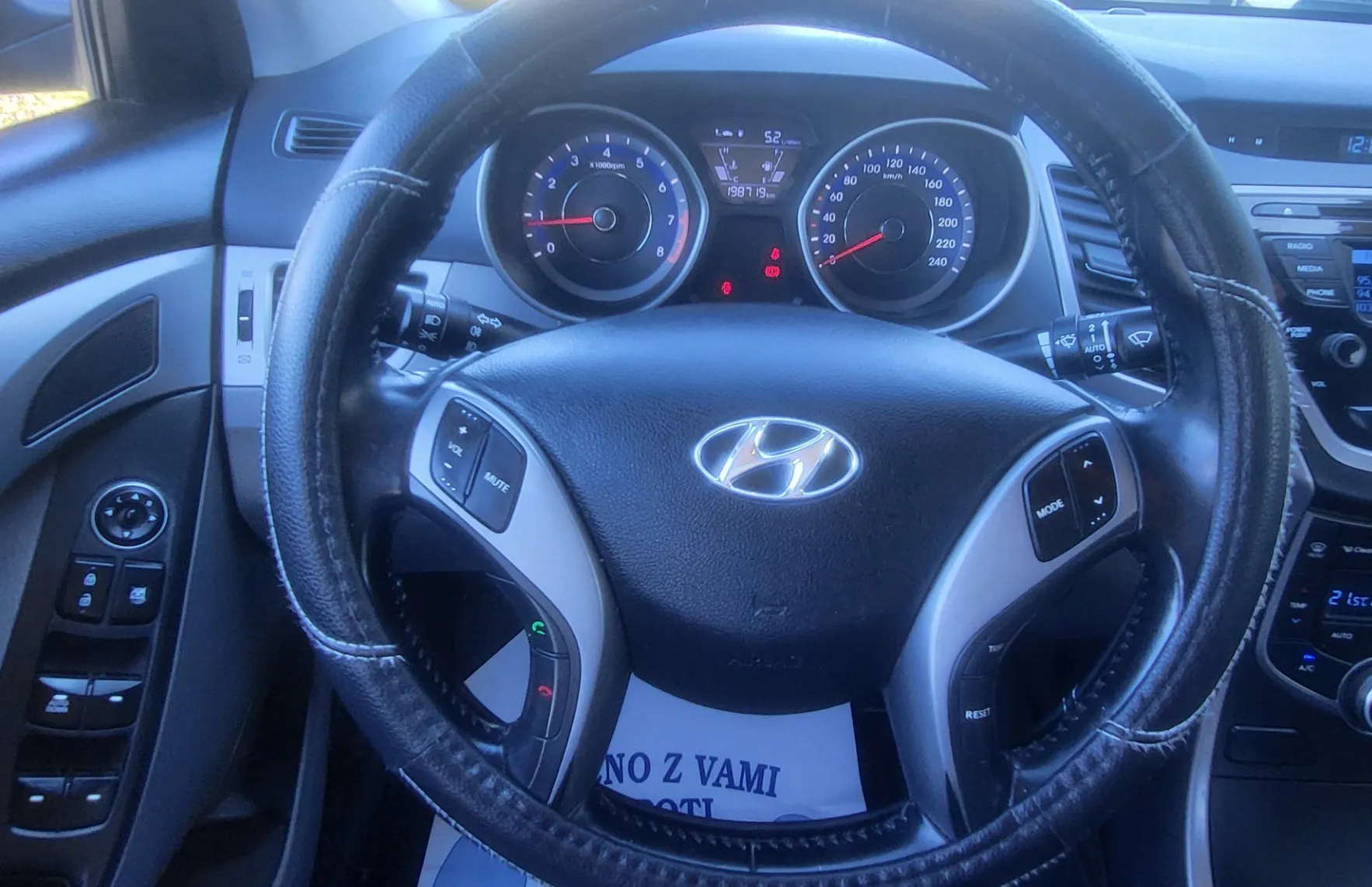 Zunanja slika - Hyundai Elantra - 1.6 CVVT Comfort slo-1lastnik-acc-potrjena servisn - 10