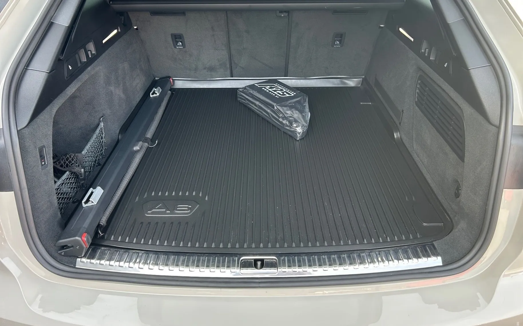 Notranja slika - Audi A6 Allroad - 45 TDI Quattro S tronic Matrix - Kamera - Kljuka - 11