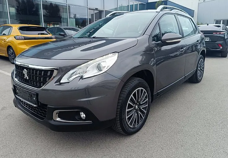 Zunanja slika - Peugeot 2008 - 1.2 PureTech 110 S S Active-1.LASTNIK-77661 KM - 1