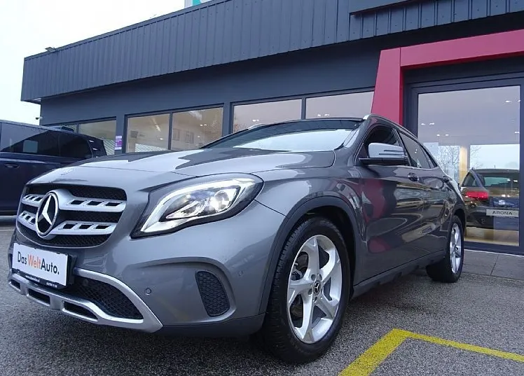 Zunanja slika - Mercedes-Benz GLA-Razred - GLA 180 AVT.-122KM - KOT NOV -NAVI-GRETJE SEDEŽEV - 1