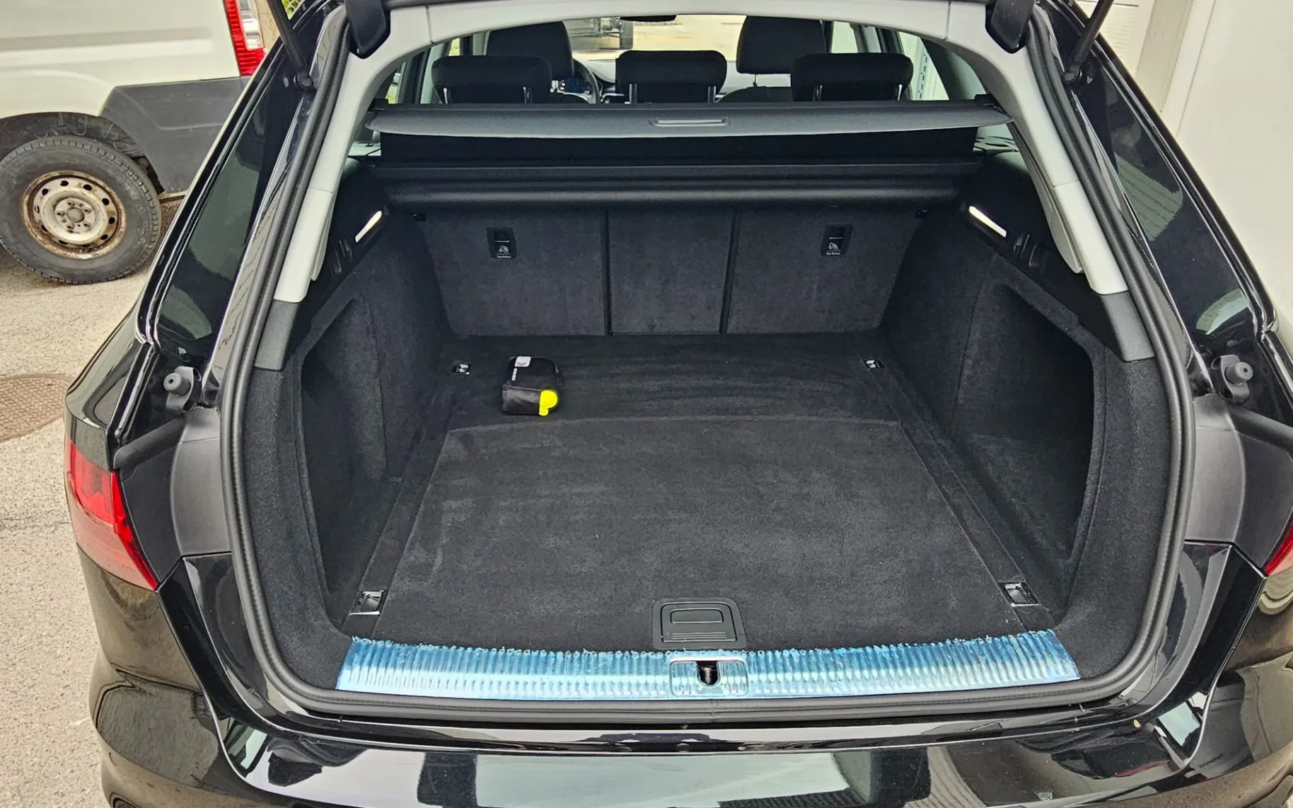 Zunanja slika - Audi A4 - 35 TFSI S tronic, KAMERA,PANORAMA,VIRTUAL - 15