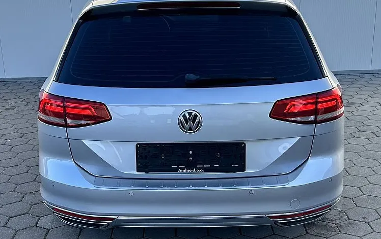 Zunanja slika - VW Passat - 2.0 TDI BMT Comfortline DSG-NAVI-PDC - 5