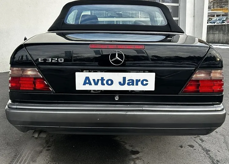 Zunanja slika - Mercedes-Benz E-Razred - E320 - 3