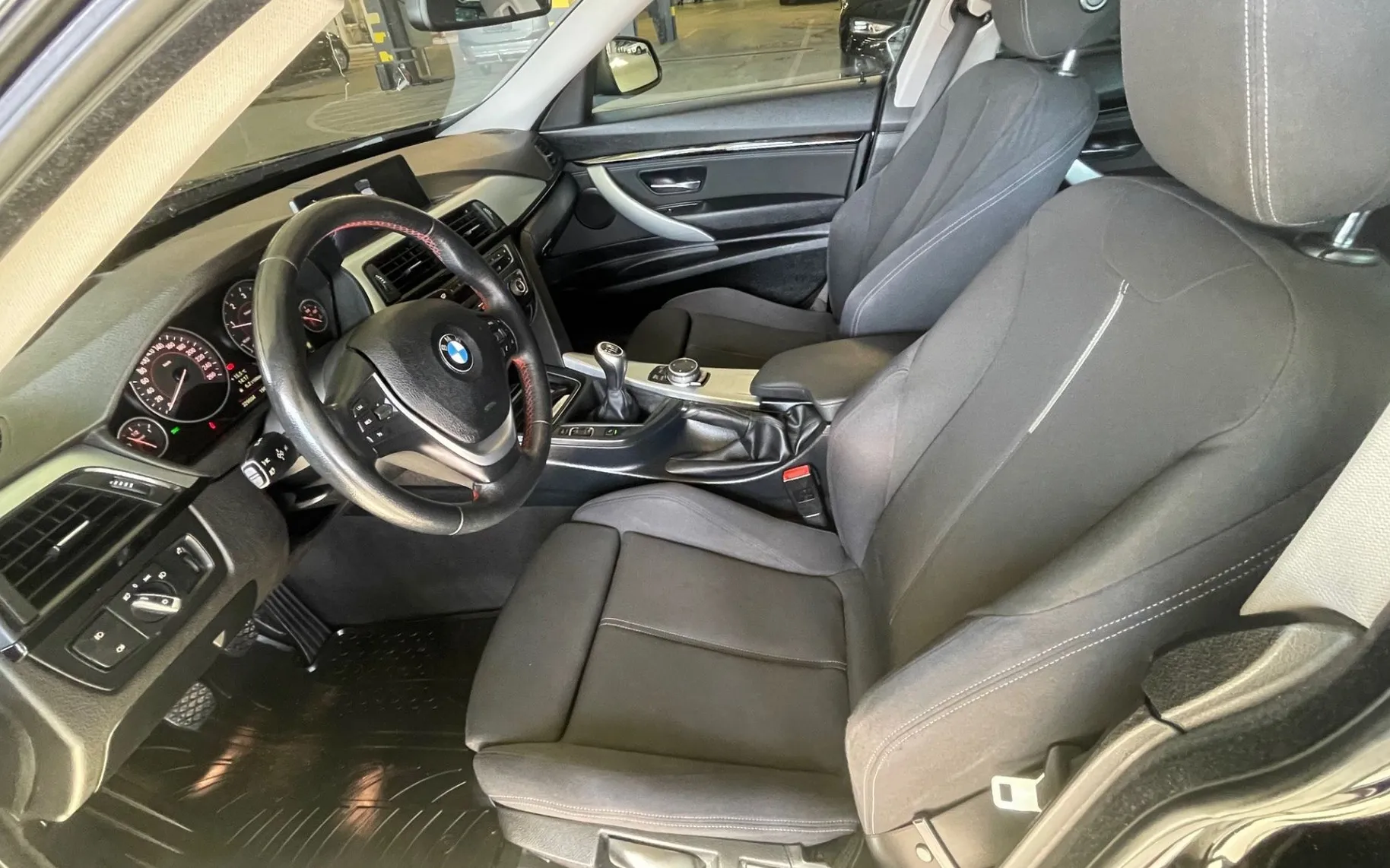 Zunanja slika - BMW Serija 3 - Gran Turismo: 320d SPORT LINE NAVI.XSENON.PDC. OGR. SEDE - 8