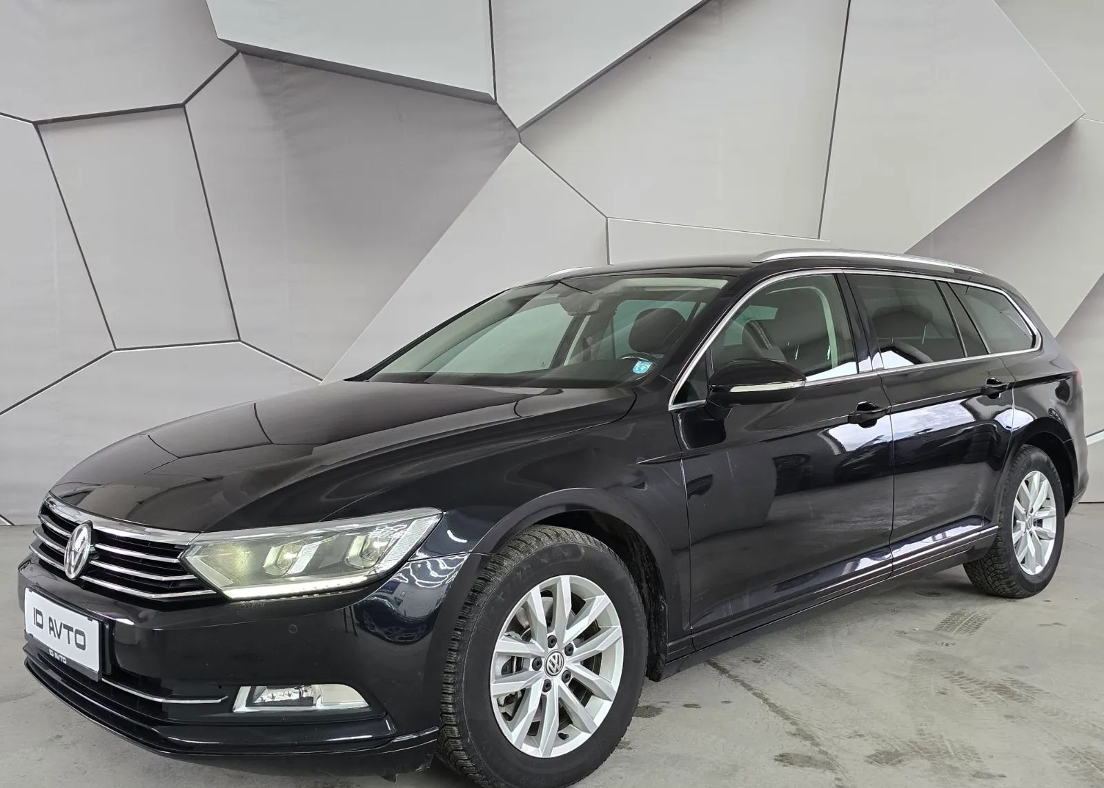 Zunanja slika - VW Passat - Variant 2,0 TDI BMT Connect DSG - 2