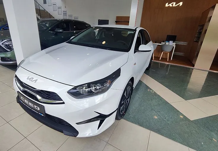 Zunanja slika - KIA Ceed - 1.0 T-GDi LX Champion+ ISG. M T 74 kW - 1