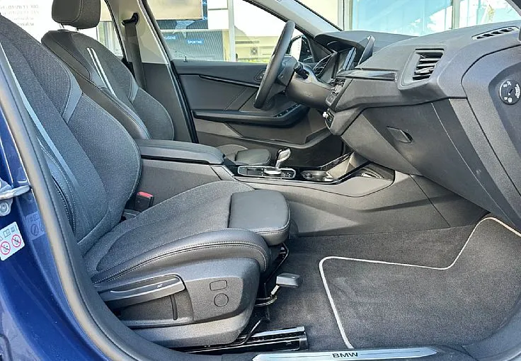 Zunanja slika - BMW Serija 1 - : 118i Sport Line  AUT -   REZERVIRAN - 10