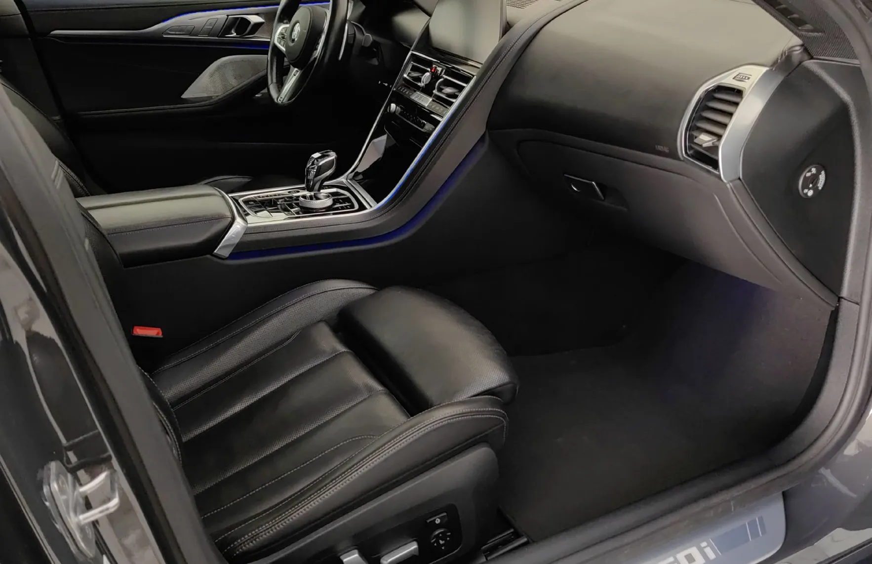 Zunanja slika - BMW Serija 8 - Gran Coupe: M850i xDriveRADAR-PANO-KEY-KAM360-BOWERSl. - 12